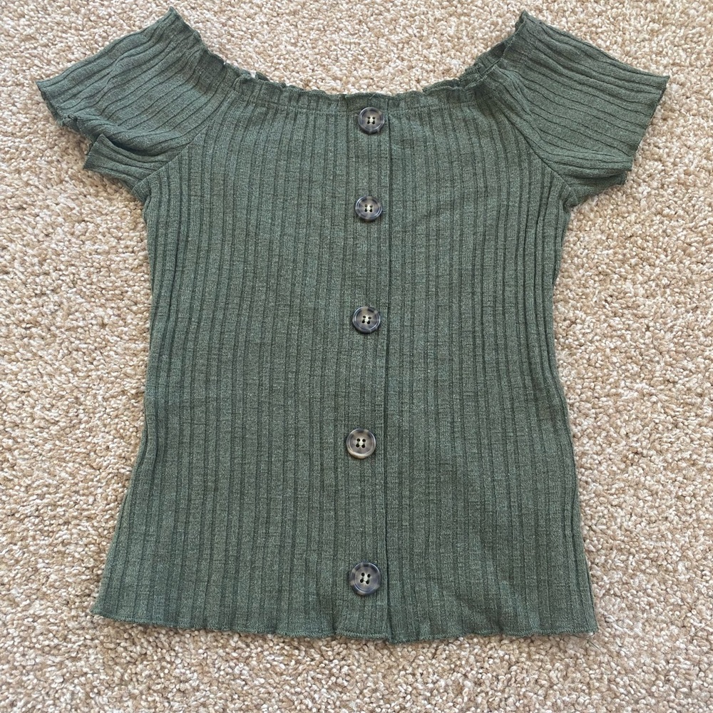 Girls XS green top